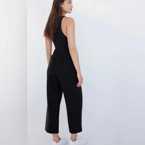 Aritzia The Group Babaton Powell Cropped Cozy Pants Black - Picture 3 of 9